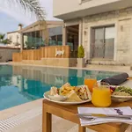 June Alaçatı Adult Only * Esmirna