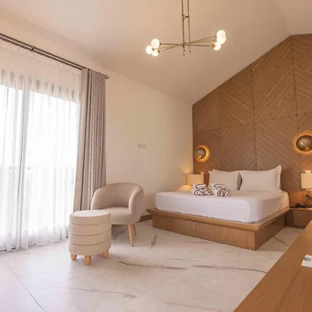 Hotel June Alacati Adult Only *