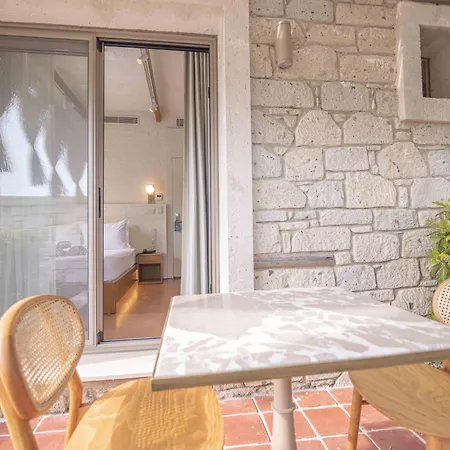 Hotel June Alacati Adult Only