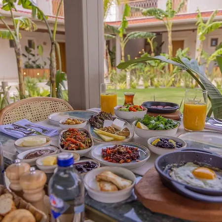 June Alaçatı Adult Only Hotel
