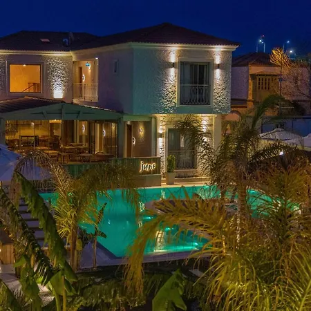 June Alacati Adult Only Esmirna