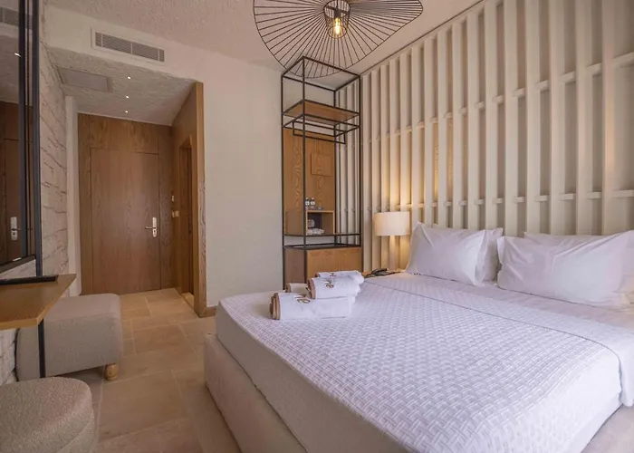 June Alacati Adult Only Ξενοδοχείο *