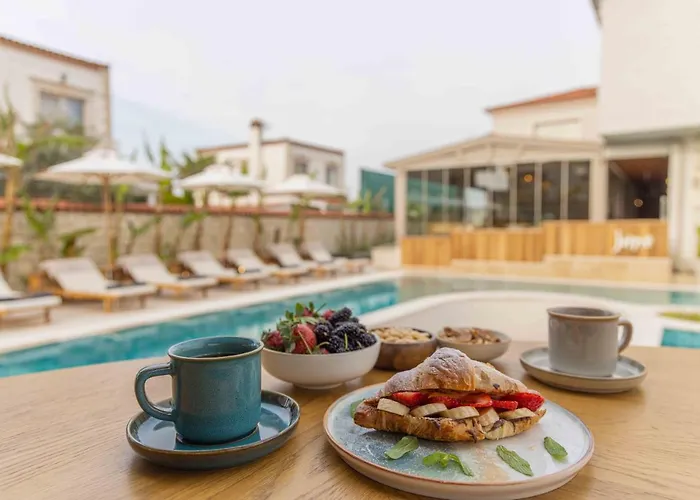 Hotel June Alaçatı Adult Only