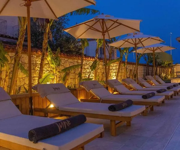 June Alaçatı Adult Only * Esmirna