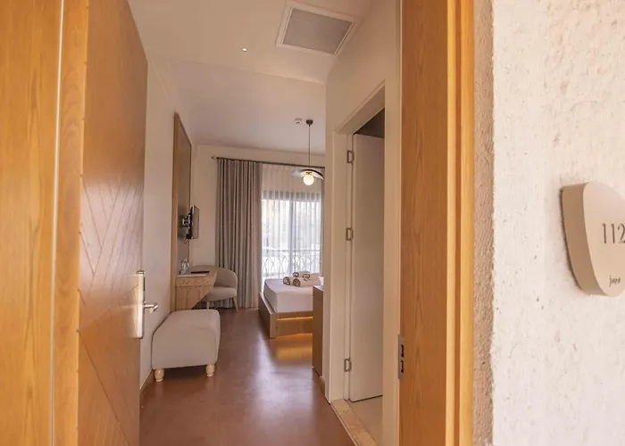 Hotel June Alaçatı Adult Only