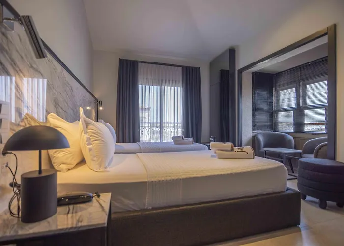 June Alaçatı Adult Only Esmirna