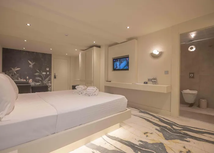 June Alacati Adult Only Σμύρνη